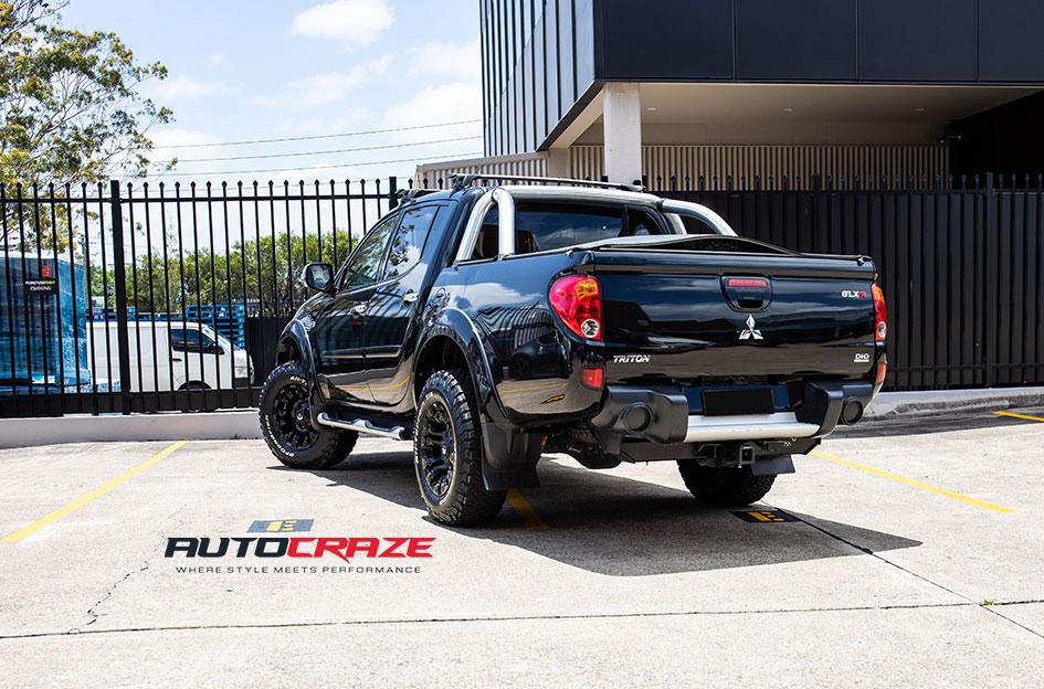 MITSUBISHI TRITON VAPOR MATTE BLACK